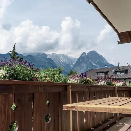 Guest house Gaestehaus Quirin Garmisch-Partenkirchen
