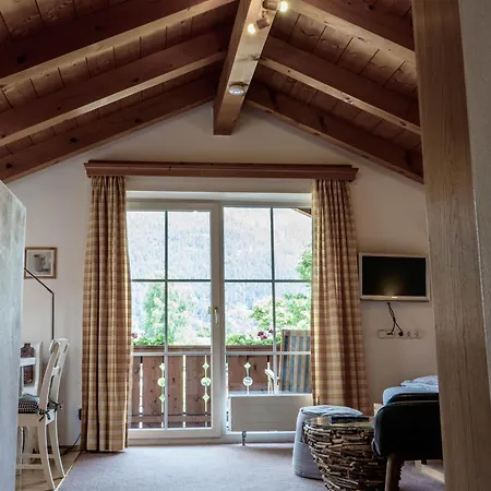 Gaestehaus Quirin Guest house *