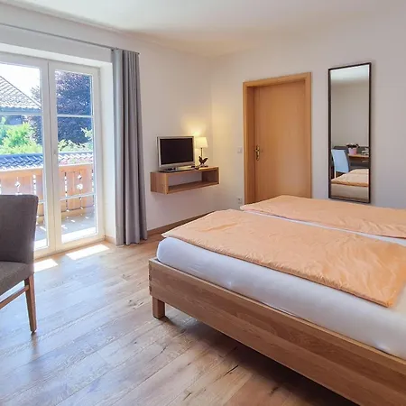 Gaestehaus Quirin 3* גרמיש-פרטנקירכן