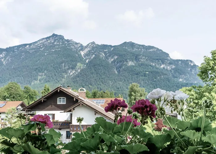 Gaestehaus Quirin Gæstehus Garmisch-Partenkirchen